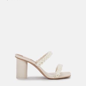Dolce Vita Noel heels in Vanilla Pearls!
